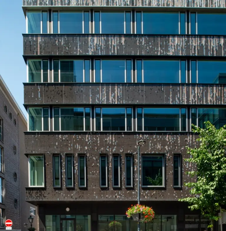 gevel glasmozaiek Utrecht