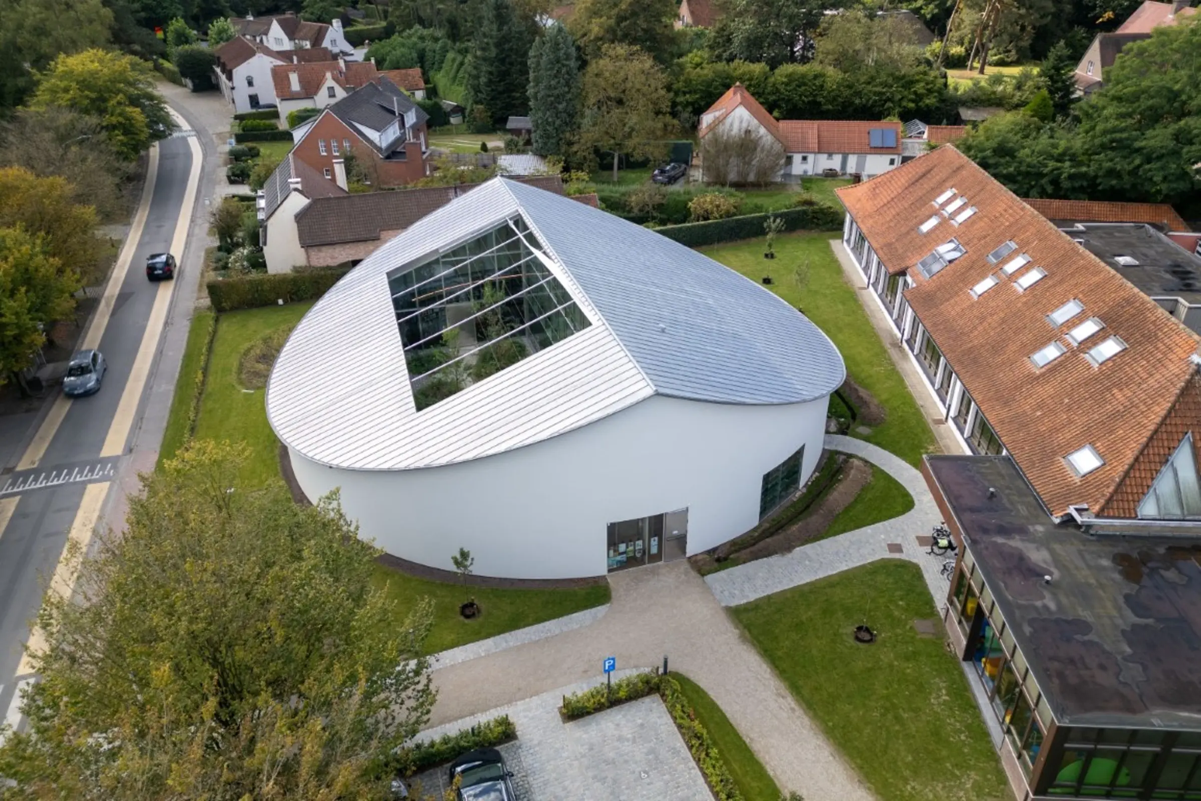 Bibliotheek rond sierpleister Sint Martens Latem