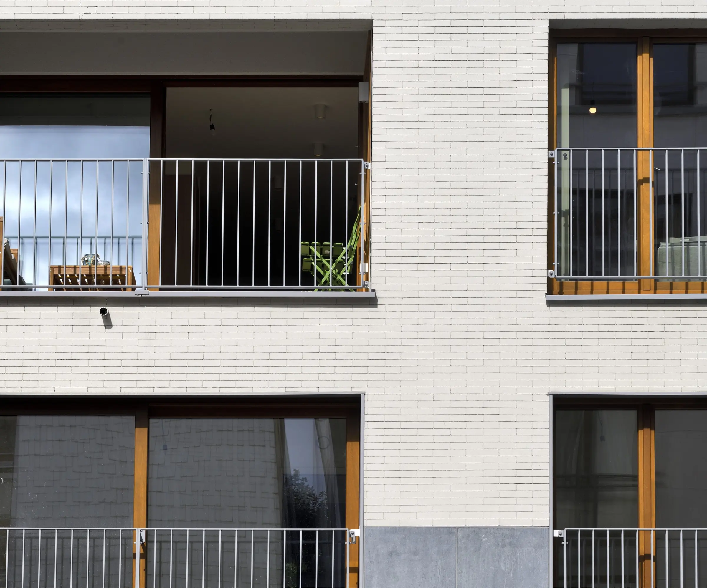 gevelafwerking uitzicht witte baksteen