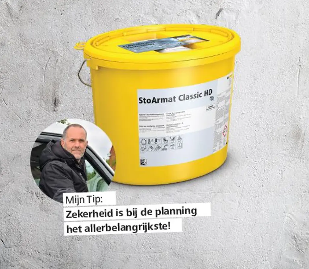 Tradesperson paints over stucco facade. Text in image: Extending the facade season with Sto.