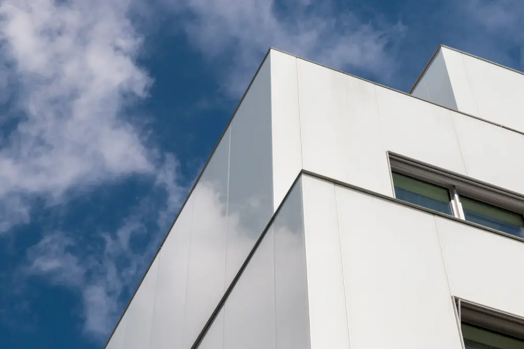 grote glaspenelen gevel