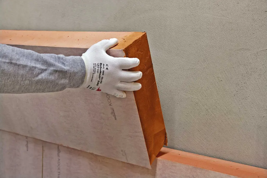 Mise en œuvre d’un panneau en résine phénolique 